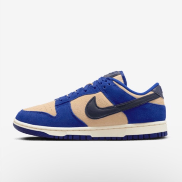 Nike Shoes - Nike Dunk Low